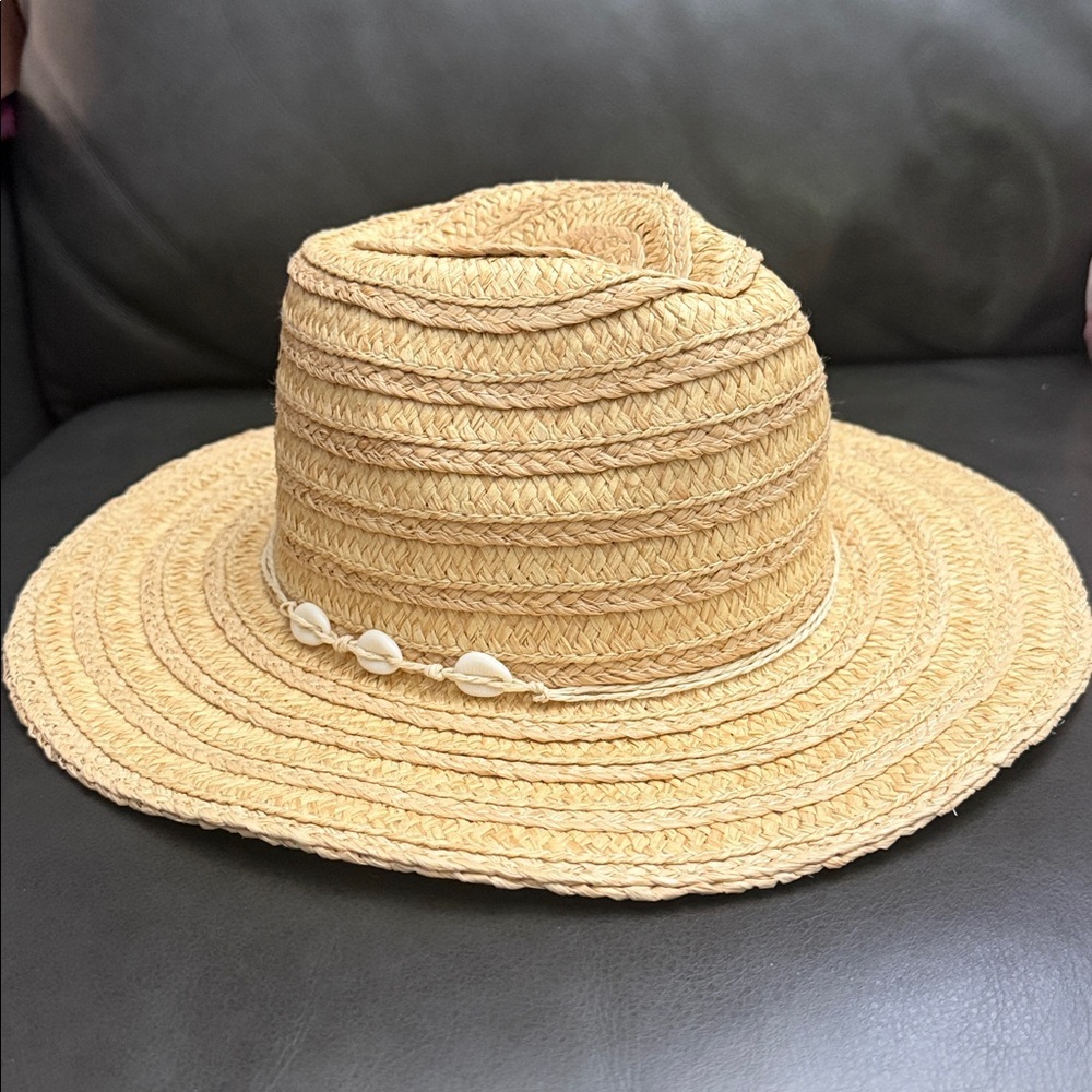 NWOT Universal Thread Natural Straw Hat